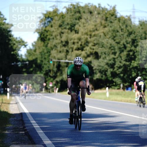 07.09.2025 - 19. Norderstedt Triathlon Michael Burmester http://msf.ph/oto/8839573 07.09.2025 14:44:08 Radfahren 1494 meine-sportfotos.de