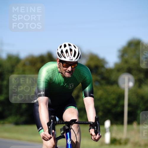 07.09.2025 - 19. Norderstedt Triathlon Michael Burmester http://msf.ph/oto/8839575 07.09.2025 14:44:10 Radfahren 1494 meine-sportfotos.de