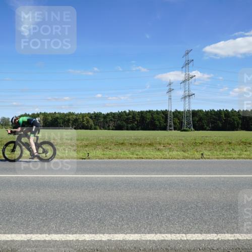 07.09.2025 - 19. Norderstedt Triathlon Michael Burmester http://msf.ph/oto/8839604 07.09.2025 14:23:05 Radfahren 1501 meine-sportfotos.de