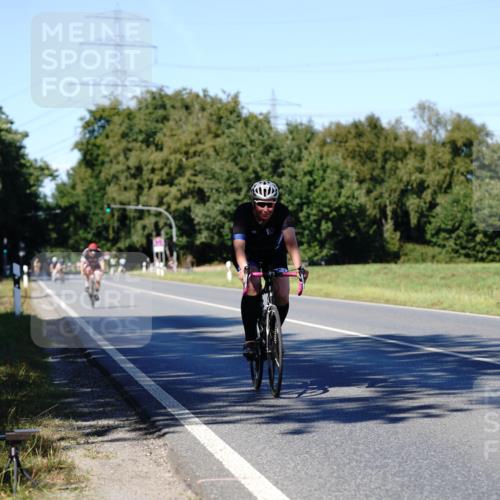 07.09.2025 - 19. Norderstedt Triathlon Michael Burmester http://msf.ph/oto/8839609 07.09.2025 14:44:39 Radfahren 1509 meine-sportfotos.de