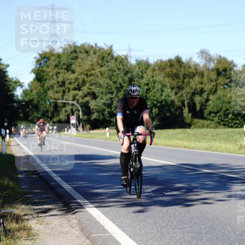 07.09.2025 - 19. Norderstedt Triathlon Michael Burmester http://msf.ph/oto/8839611 07.09.2025 14:44:39 Radfahren 1509 meine-sportfotos.de