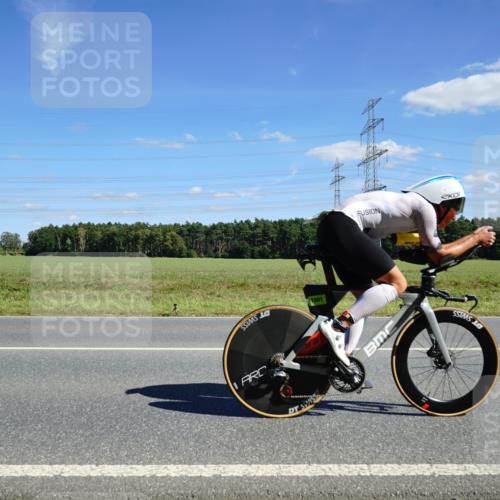 07.09.2025 - 19. Norderstedt Triathlon Michael Burmester http://msf.ph/oto/8839612 07.09.2025 14:23:07 Radfahren 1501 meine-sportfotos.de