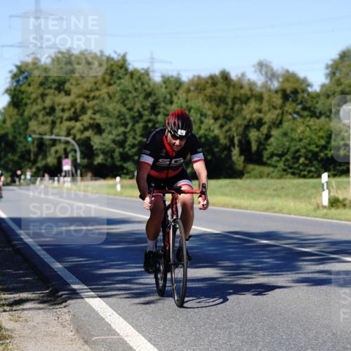 07.09.2025 - 19. Norderstedt Triathlon Michael Burmester http://msf.ph/oto/8839619 07.09.2025 14:44:43 Radfahren 987, 1509 meine-sportfotos.de