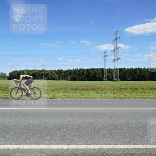 07.09.2025 - 19. Norderstedt Triathlon Michael Burmester http://msf.ph/oto/8839628 07.09.2025 14:23:15 Radfahren 974 meine-sportfotos.de
