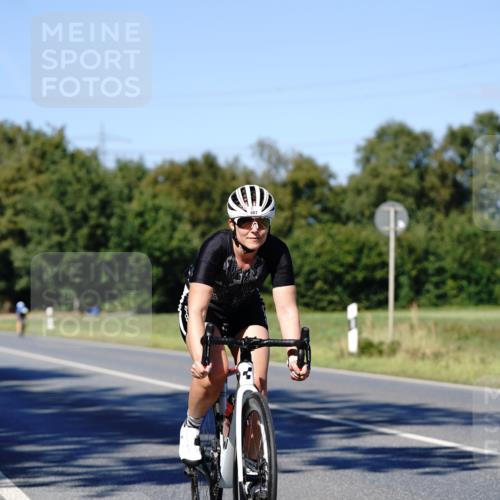 07.09.2025 - 19. Norderstedt Triathlon Michael Burmester http://msf.ph/oto/8839631 07.09.2025 14:44:51 Radfahren 442, 479, 887 meine-sportfotos.de