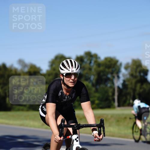 07.09.2025 - 19. Norderstedt Triathlon Michael Burmester http://msf.ph/oto/8839636 07.09.2025 14:44:51 Radfahren 442, 479, 887 meine-sportfotos.de