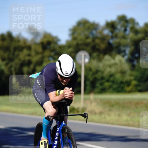 07.09.2025 - 19. Norderstedt Triathlon Michael Burmester http://msf.ph/oto/8839660 07.09.2025 14:45:01 Radfahren 369, 438 meine-sportfotos.de