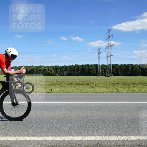 07.09.2025 - 19. Norderstedt Triathlon Michael Burmester http://msf.ph/oto/8839686 07.09.2025 14:23:44 Radfahren 366 meine-sportfotos.de