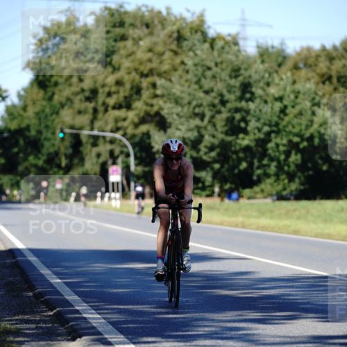 07.09.2025 - 19. Norderstedt Triathlon Michael Burmester http://msf.ph/oto/8839702 07.09.2025 14:45:44 Radfahren 440 meine-sportfotos.de
