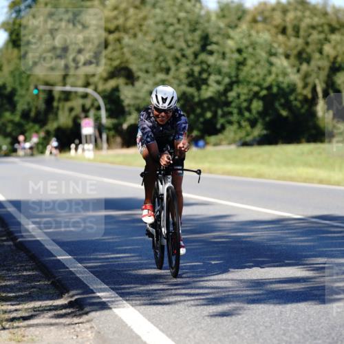 07.09.2025 - 19. Norderstedt Triathlon Michael Burmester http://msf.ph/oto/8839723 07.09.2025 14:46:17 Radfahren 1439 meine-sportfotos.de