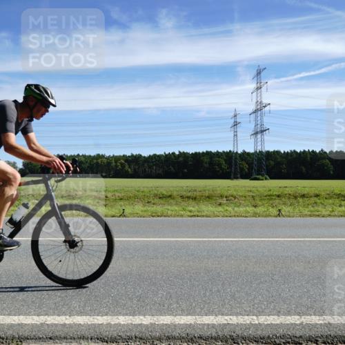 07.09.2025 - 19. Norderstedt Triathlon Michael Burmester http://msf.ph/oto/8839727 07.09.2025 12:15:27 Radfahren 728, 776, 791, 1237 meine-sportfotos.de