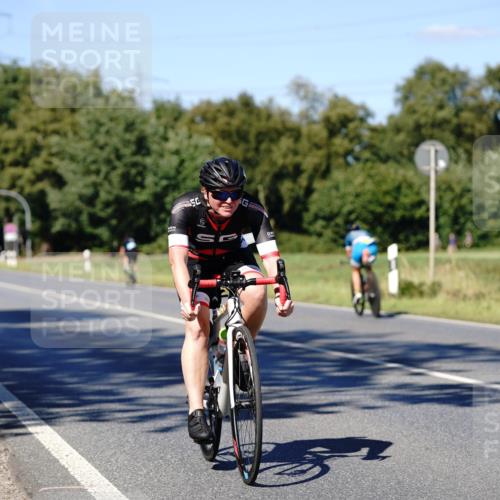 07.09.2025 - 19. Norderstedt Triathlon Michael Burmester http://msf.ph/oto/8839742 07.09.2025 14:46:37 Radfahren 446 meine-sportfotos.de