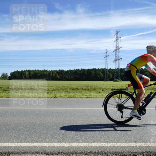 07.09.2025 - 19. Norderstedt Triathlon Michael Burmester http://msf.ph/oto/8839766 07.09.2025 12:15:53 Radfahren 851, 1241, 1329 meine-sportfotos.de