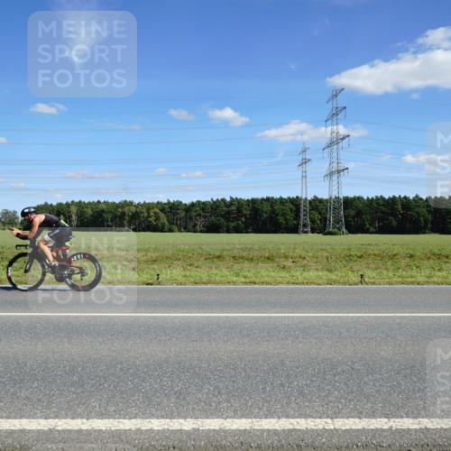 07.09.2025 - 19. Norderstedt Triathlon Michael Burmester http://msf.ph/oto/8839781 07.09.2025 14:24:15 Radfahren 394 meine-sportfotos.de