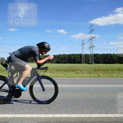 07.09.2025 - 19. Norderstedt Triathlon Michael Burmester http://msf.ph/oto/8839788 07.09.2025 14:24:16 Radfahren 392, 394 meine-sportfotos.de