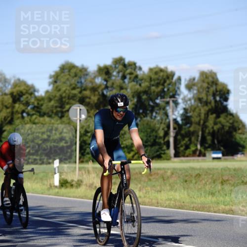 07.09.2025 - 19. Norderstedt Triathlon Michael Burmester http://msf.ph/oto/8839805 07.09.2025 14:48:09 Radfahren 417, 977, 1478 meine-sportfotos.de