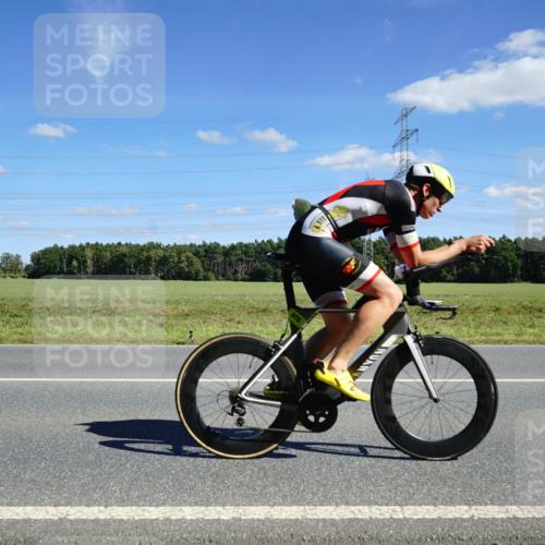 07.09.2025 - 19. Norderstedt Triathlon Michael Burmester http://msf.ph/oto/8839831 07.09.2025 14:24:25 Radfahren 363, 978, 1011 meine-sportfotos.de