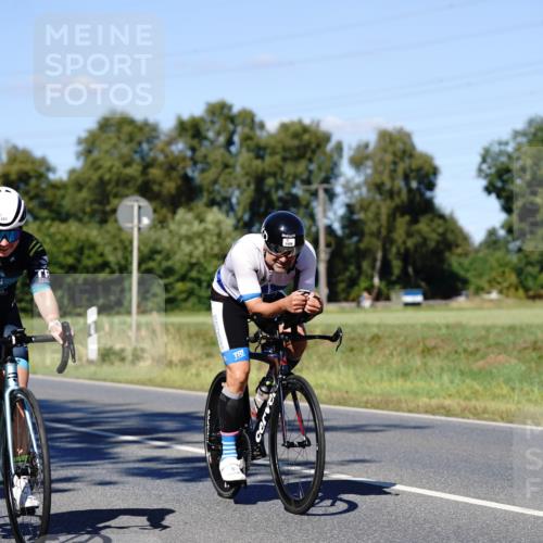 07.09.2025 - 19. Norderstedt Triathlon Michael Burmester http://msf.ph/oto/8839834 07.09.2025 14:48:32 Radfahren 439, 1456, 1485 meine-sportfotos.de