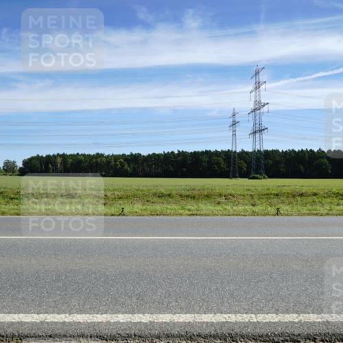 07.09.2025 - 19. Norderstedt Triathlon Michael Burmester http://msf.ph/oto/8839853 07.09.2025 12:16:31 Radfahren 737, 738 meine-sportfotos.de