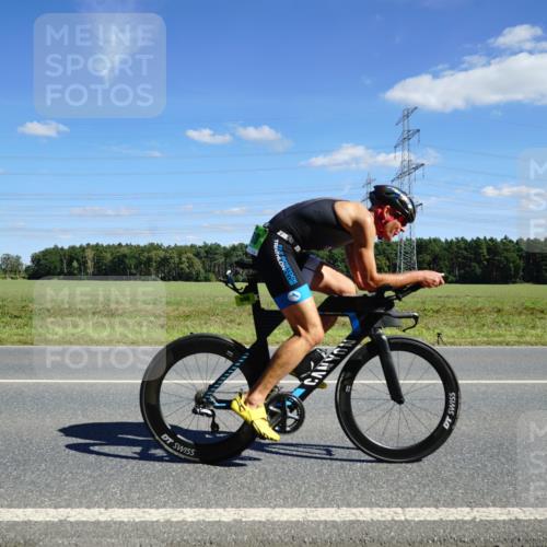 07.09.2025 - 19. Norderstedt Triathlon Michael Burmester http://msf.ph/oto/8839868 07.09.2025 14:24:40 Radfahren 988 meine-sportfotos.de