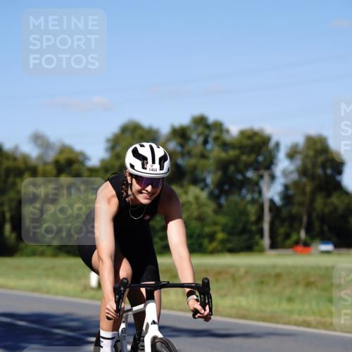 07.09.2025 - 19. Norderstedt Triathlon Michael Burmester http://msf.ph/oto/8839872 07.09.2025 14:49:04 Radfahren 374, 1453, 1489 meine-sportfotos.de
