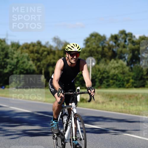 07.09.2025 - 19. Norderstedt Triathlon Michael Burmester http://msf.ph/oto/8839885 07.09.2025 14:49:11 Radfahren 1471 meine-sportfotos.de