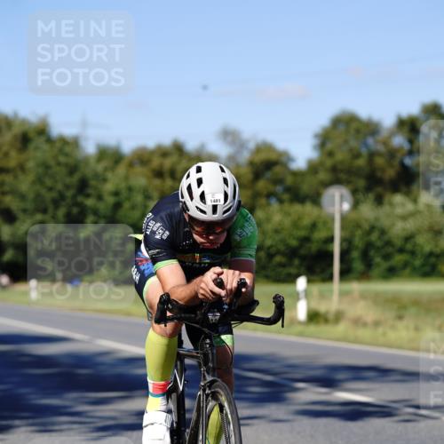 07.09.2025 - 19. Norderstedt Triathlon Michael Burmester http://msf.ph/oto/8839901 07.09.2025 14:49:22 Radfahren 1481 meine-sportfotos.de
