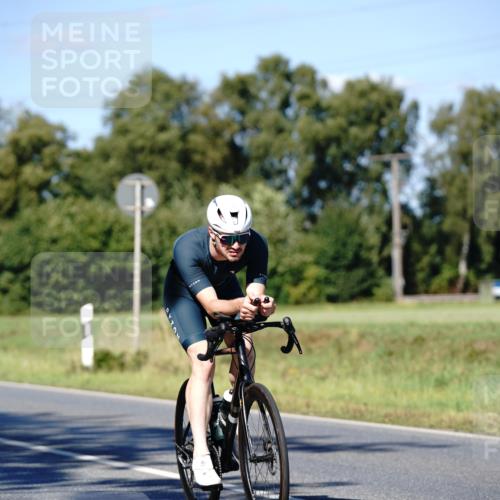 07.09.2025 - 19. Norderstedt Triathlon Michael Burmester http://msf.ph/oto/8839910 07.09.2025 14:49:30 Radfahren 398, 1404, 1430 meine-sportfotos.de