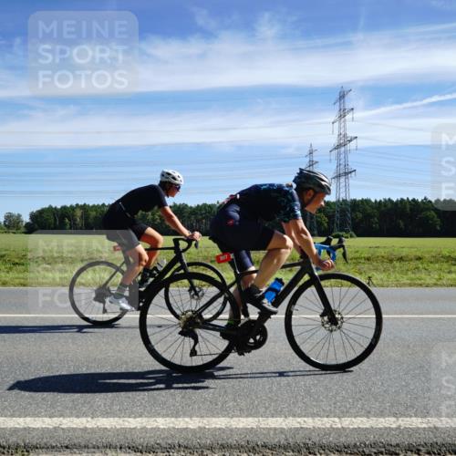 07.09.2025 - 19. Norderstedt Triathlon Michael Burmester http://msf.ph/oto/8839914 07.09.2025 12:16:54 Radfahren 207, 282, 1307 meine-sportfotos.de