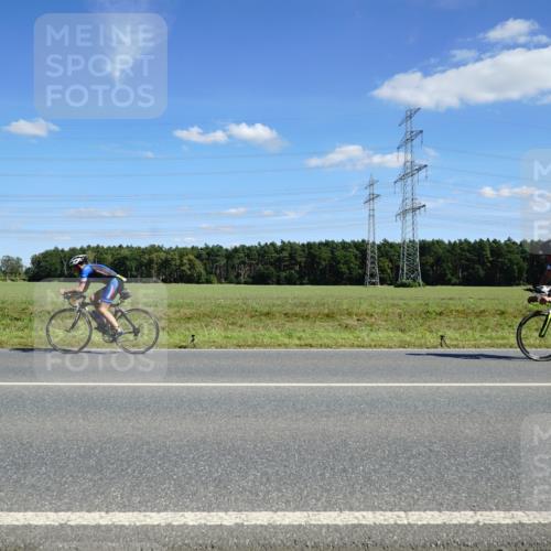 07.09.2025 - 19. Norderstedt Triathlon Michael Burmester http://msf.ph/oto/8839917 07.09.2025 14:24:59 Radfahren 1037, 1466 meine-sportfotos.de