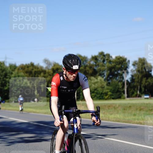 07.09.2025 - 19. Norderstedt Triathlon Michael Burmester http://msf.ph/oto/8839922 07.09.2025 14:49:36 Radfahren 970, 1507 meine-sportfotos.de