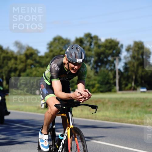07.09.2025 - 19. Norderstedt Triathlon Michael Burmester http://msf.ph/oto/8839927 07.09.2025 14:49:41 Radfahren 900, 1465, 1484, 1507 meine-sportfotos.de