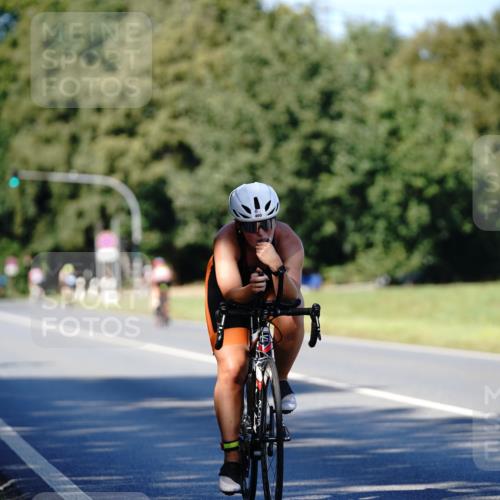 07.09.2025 - 19. Norderstedt Triathlon Michael Burmester http://msf.ph/oto/8839941 07.09.2025 14:50:01 Radfahren 460 meine-sportfotos.de