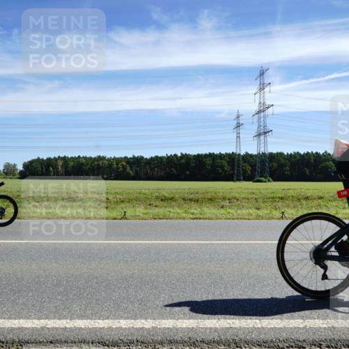 07.09.2025 - 19. Norderstedt Triathlon Michael Burmester http://msf.ph/oto/8839942 07.09.2025 12:16:59 Radfahren 168, 741, 1307 meine-sportfotos.de