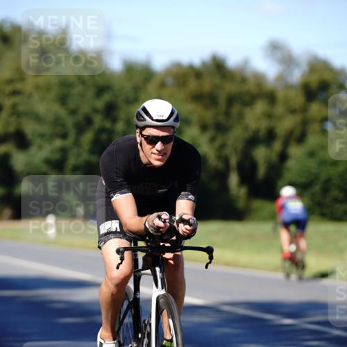 07.09.2025 - 19. Norderstedt Triathlon Michael Burmester http://msf.ph/oto/8839996 07.09.2025 14:50:40 Radfahren 877, 1026 meine-sportfotos.de