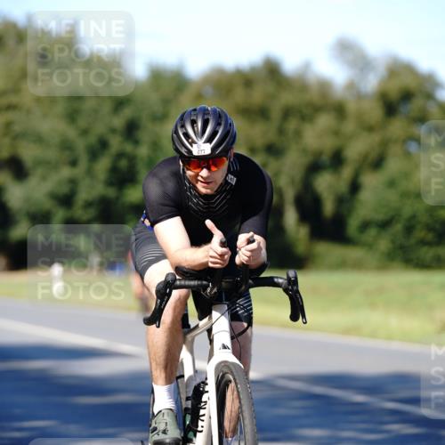 07.09.2025 - 19. Norderstedt Triathlon Michael Burmester http://msf.ph/oto/8840003 07.09.2025 14:50:42 Radfahren 863, 877, 1026 meine-sportfotos.de