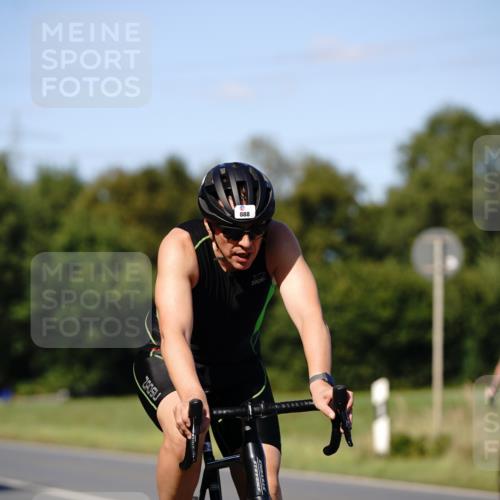 07.09.2025 - 19. Norderstedt Triathlon Michael Burmester http://msf.ph/oto/8840018 07.09.2025 14:50:53 Radfahren 888 meine-sportfotos.de