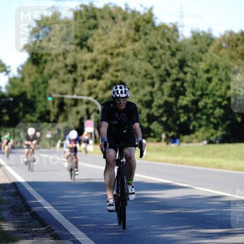 07.09.2025 - 19. Norderstedt Triathlon Michael Burmester http://msf.ph/oto/8840023 07.09.2025 14:51:02 Radfahren 478 meine-sportfotos.de