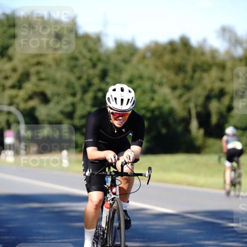 07.09.2025 - 19. Norderstedt Triathlon Michael Burmester http://msf.ph/oto/8840037 07.09.2025 14:51:07 Radfahren 399, 478 meine-sportfotos.de