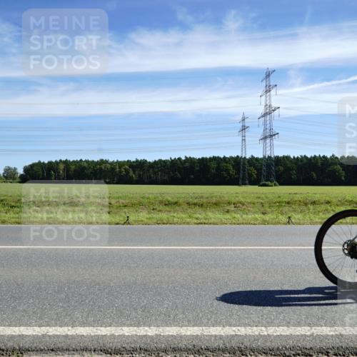 07.09.2025 - 19. Norderstedt Triathlon Michael Burmester http://msf.ph/oto/8840048 07.09.2025 12:17:49 Radfahren 721, 732, 1369 meine-sportfotos.de
