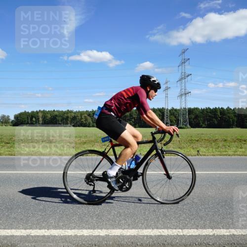 07.09.2025 - 19. Norderstedt Triathlon Michael Burmester http://msf.ph/oto/8840064 07.09.2025 14:26:01 Radfahren 977, 1465 meine-sportfotos.de