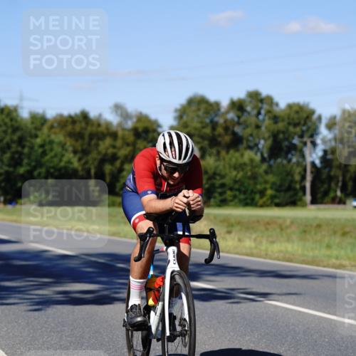 07.09.2025 - 19. Norderstedt Triathlon Michael Burmester http://msf.ph/oto/8840070 07.09.2025 14:51:54 Radfahren 896, 1496 meine-sportfotos.de