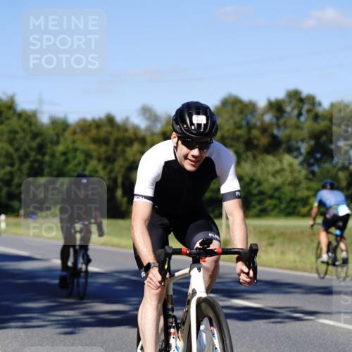 07.09.2025 - 19. Norderstedt Triathlon Michael Burmester http://msf.ph/oto/8840089 07.09.2025 14:52:26 Radfahren 420, 428, 1434, 1486, 1502 meine-sportfotos.de
