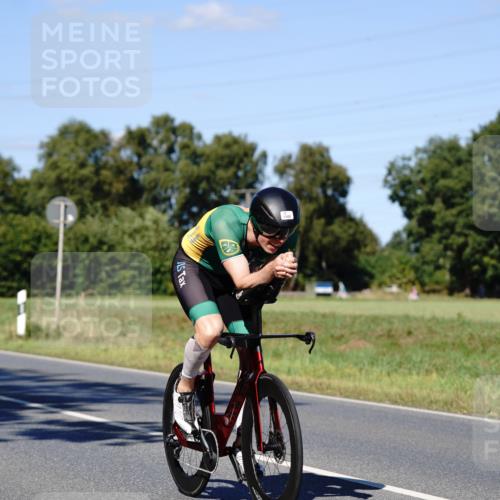 07.09.2025 - 19. Norderstedt Triathlon Michael Burmester http://msf.ph/oto/8840101 07.09.2025 14:52:29 Radfahren 364, 420, 428, 1486, 1502 meine-sportfotos.de