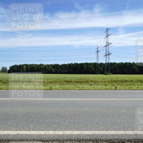 07.09.2025 - 19. Norderstedt Triathlon Michael Burmester http://msf.ph/oto/8840121 07.09.2025 12:18:12 Radfahren 227, 697, 1311 meine-sportfotos.de
