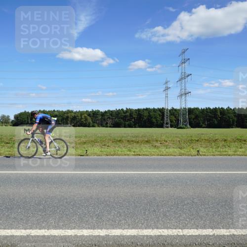 07.09.2025 - 19. Norderstedt Triathlon Michael Burmester http://msf.ph/oto/8840156 07.09.2025 14:26:40 Radfahren 1001 meine-sportfotos.de