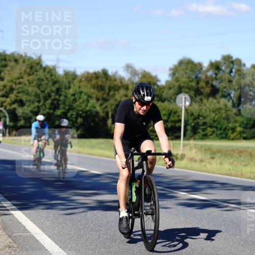 07.09.2025 - 19. Norderstedt Triathlon Michael Burmester http://msf.ph/oto/8840157 07.09.2025 14:53:44 Radfahren 373, 917, 1416, 1462 meine-sportfotos.de