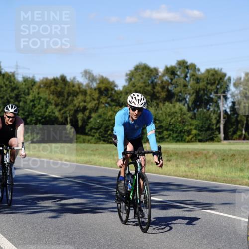 07.09.2025 - 19. Norderstedt Triathlon Michael Burmester http://msf.ph/oto/8840165 07.09.2025 14:53:46 Radfahren 373, 917, 1416, 1462, 1505 meine-sportfotos.de