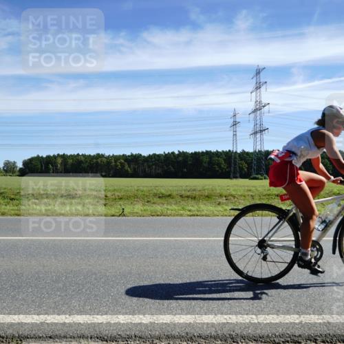 07.09.2025 - 19. Norderstedt Triathlon Michael Burmester http://msf.ph/oto/8840166 07.09.2025 12:18:35 Radfahren 195, 724 meine-sportfotos.de