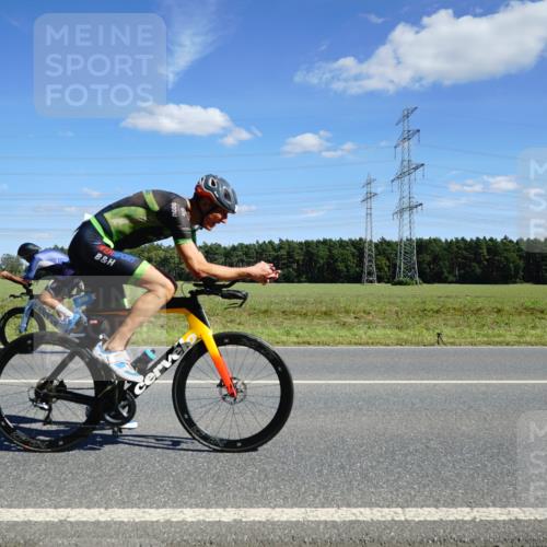 07.09.2025 - 19. Norderstedt Triathlon Michael Burmester http://msf.ph/oto/8840170 07.09.2025 14:26:46 Radfahren 900, 1042 meine-sportfotos.de